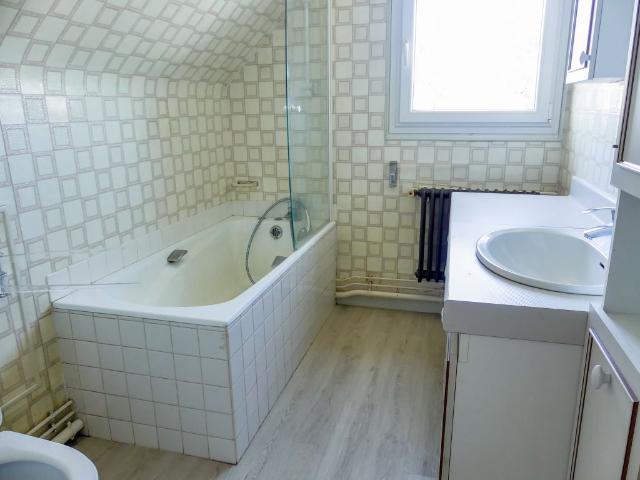 Maison 3 pièces, 70 m² à louer à Verneuil sur Seine 78480