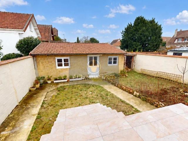 Maison 3 pièces, 71 m² à louer à Verneuil sur Seine 78480