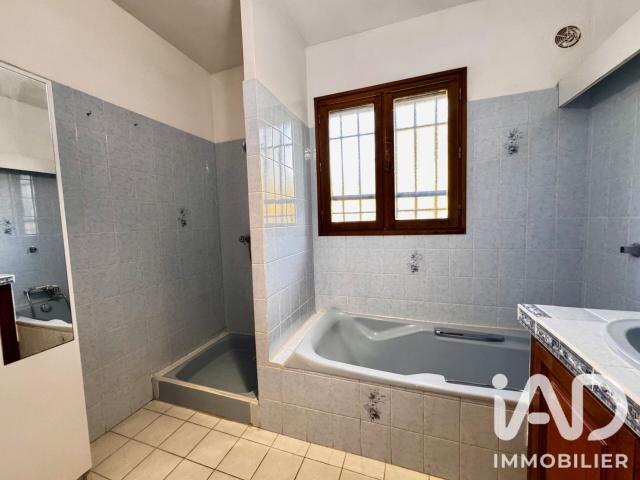 Maison 3 pièces, 72 m² à louer à Le Val 83143