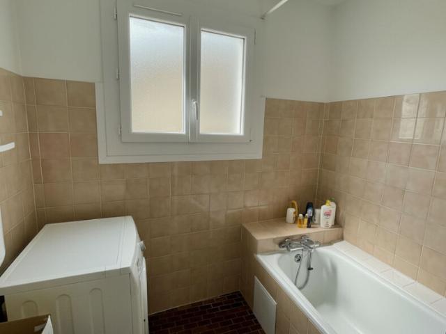 Maison 3 pièces, 73 m² à louer à Lombez 32220