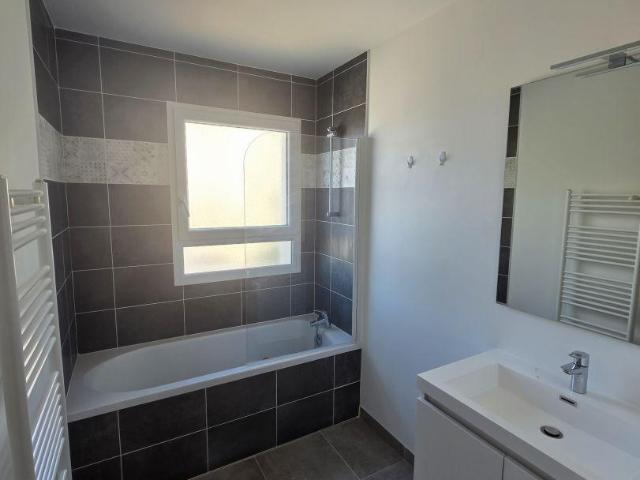 Maison 3 pièces, 73 m² à louer à Saint Jean de Braye 45800