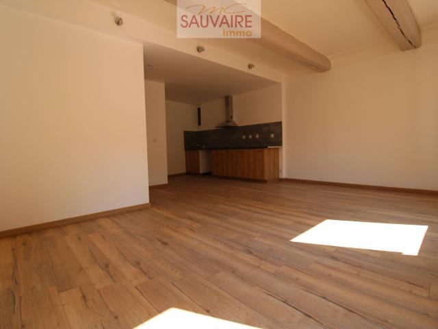 Maison 3 pièces 74 m²