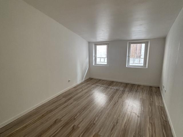 Maison 3 pièces, 74 m² à louer à Castelnaudary 11400