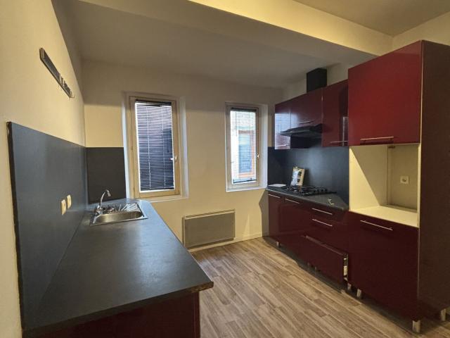 Maison 3 pièces, 74 m² à louer à Castelnaudary 11400