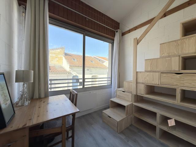 Maison 3 pièces, 74 m² à louer à Bordeaux 33000