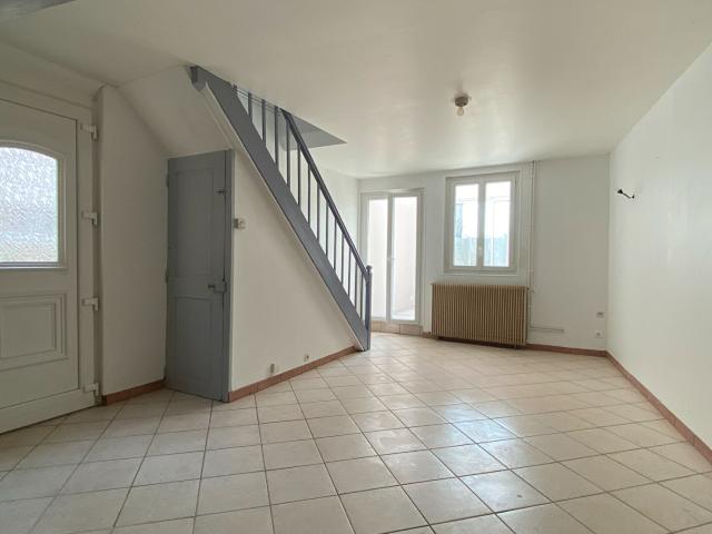 Maison 3 pièces, 74 m² à louer à Le Neubourg 27110