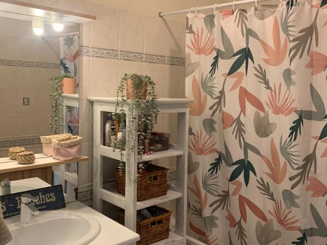 Maison 3 pièces, 75 m² à louer à Jonzac 17500