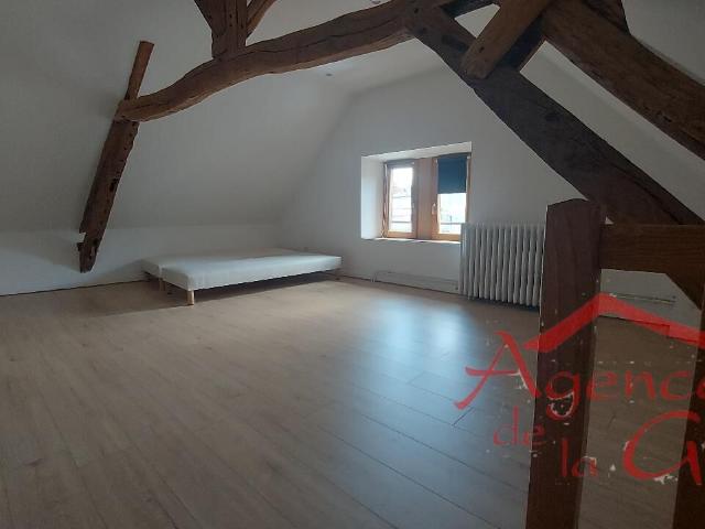 Maison 3 pièces, 76 m² à louer à Sézanne 51120