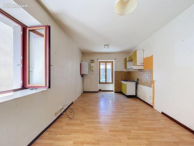 Maison 3 pièces 77 m²