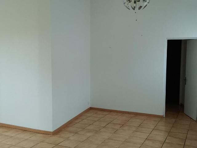 Maison 3 pièces, 77 m² à louer à Saint Trojan 33710