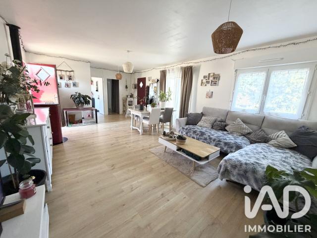 Maison 3 pièces, 78 m² à louer à Sergines 89140