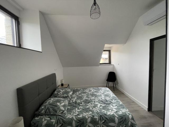 Maison 3 pièces, 79 m² à louer à Flavin 12450