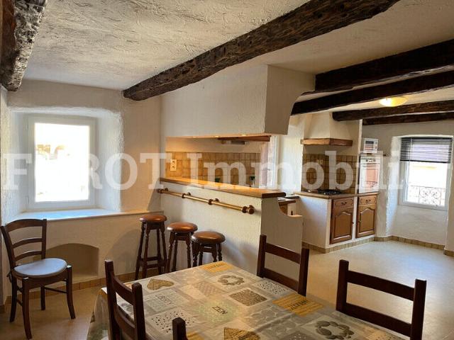 Maison 3 pièces, 79 m² à louer à Le Cheylard 07160