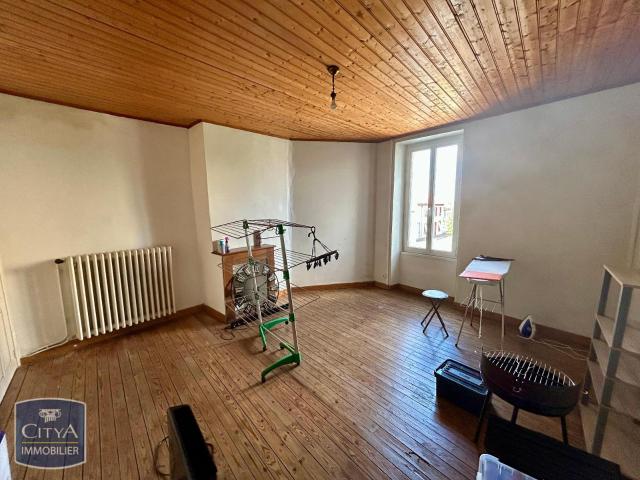 Maison 3 pièces, 79 m² à louer à Les Cerqueux 49360