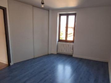 Maison 3 pièces, 80 m² à louer à Les Roches de Condrieu 38370
