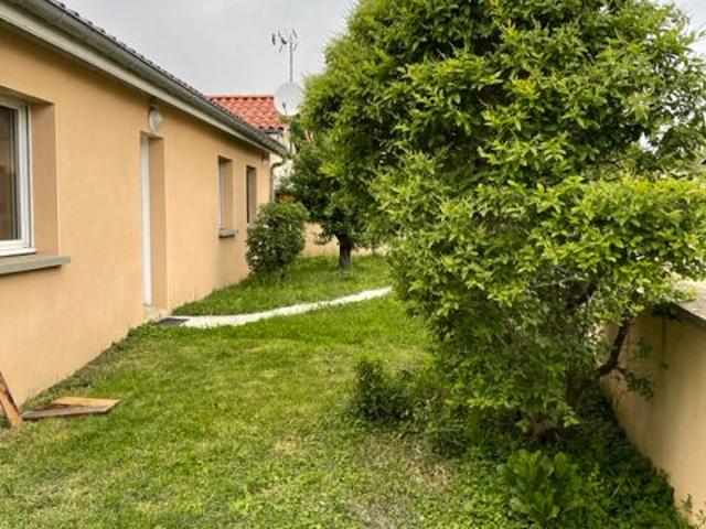 Maison 3 pièces, 80 m² à louer à Saint Genis Laval 69230