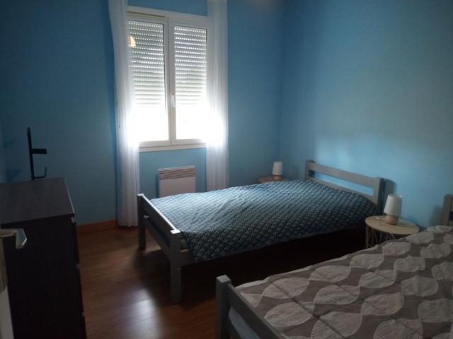 Maison 3 pièces, 80 m² à louer à Valeyrac 33340