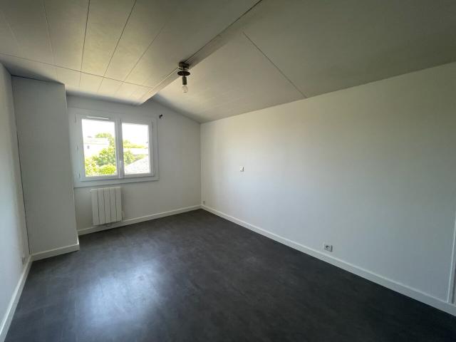 Maison 3 pièces, 81 m² à louer à Libourne 33500