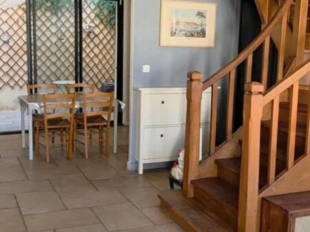 Maison 3 pièces, 82 m² à louer à Bordeaux 33000