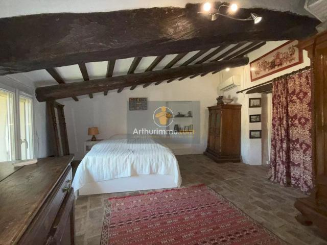 Maison 3 pièces, 83 m² à louer à Saint Saturnin lès Apt 84490