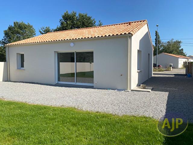 Maison 3 pièces, 83 m² à louer à Sainte Pazanne 44680