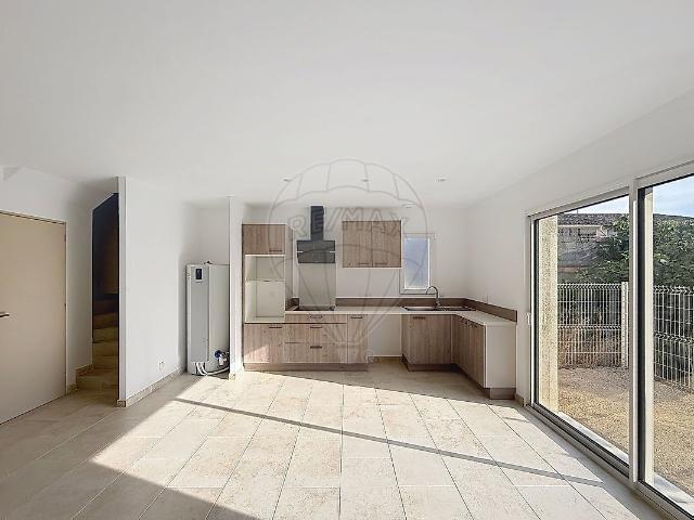 Maison 3 pièces 84 m²