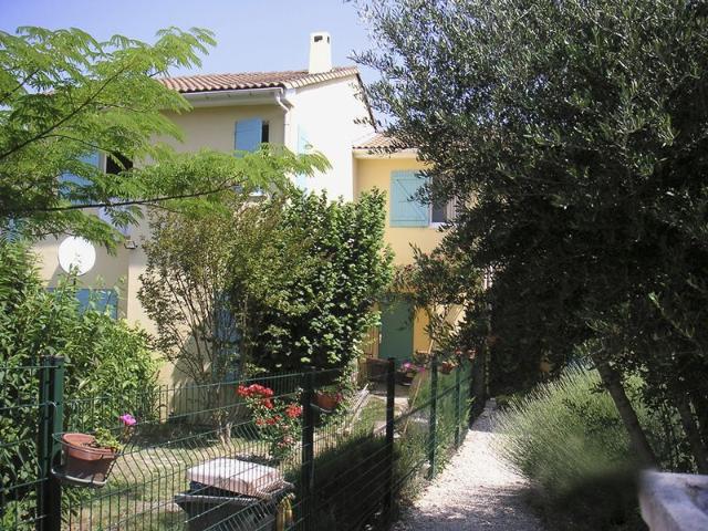 Maison 3 pièces, 85 m² à louer à Saint Geniès de Comolas 30150
