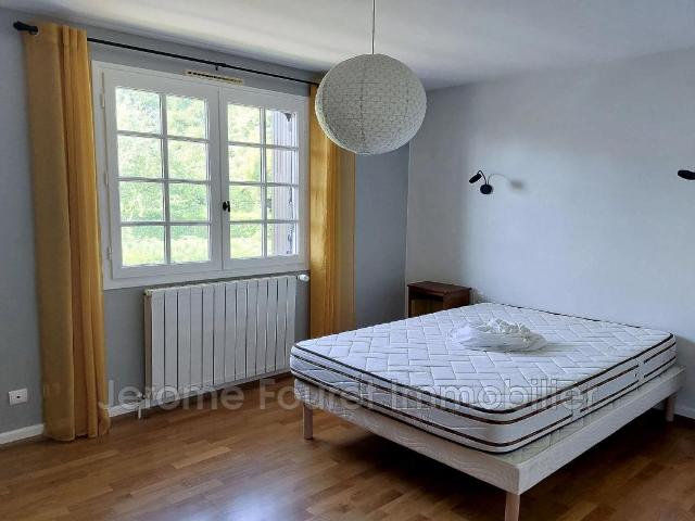 Maison 3 pièces, 86 m² à louer à Égletons 19300