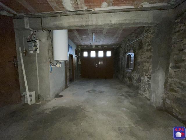 Maison 3 pièces, 86 m² à louer à Laroque d'Olmes 09600