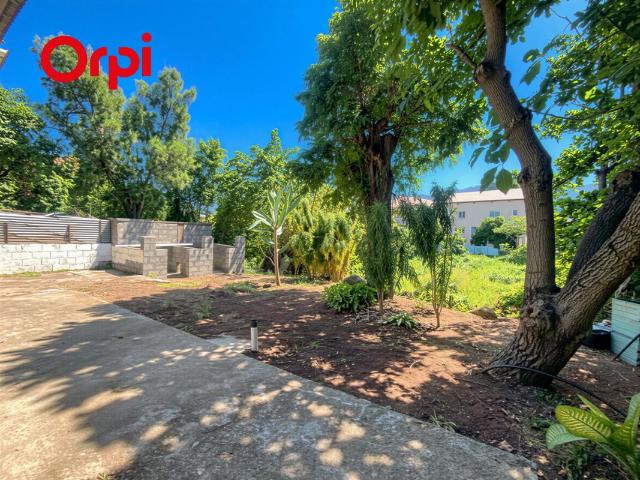 Maison 3 pièces, 86 m² à louer à Saint Louis 97450