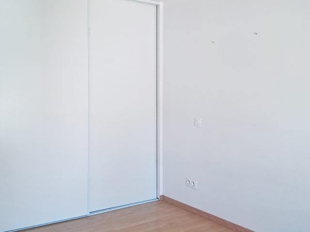 Maison 3 pièces, 87 m² à louer à Réalmont 81120