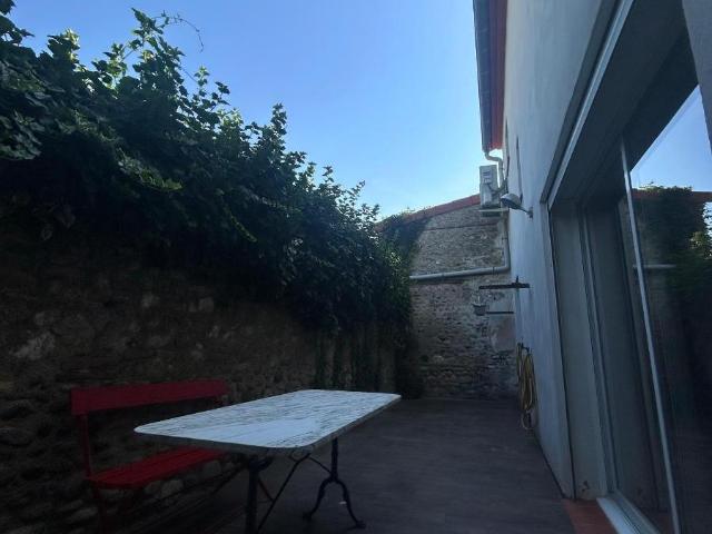 Maison 3 pièces, 89 m² à louer à Bages 66670