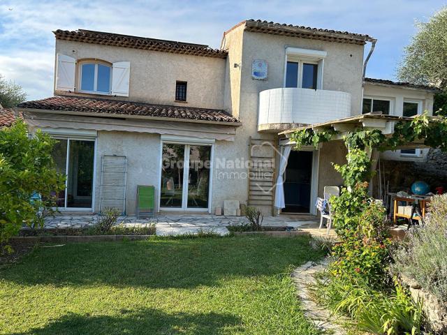 Maison 3 pièces 90 m²