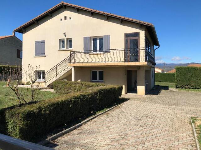 Maison 3 pièces 90 m²