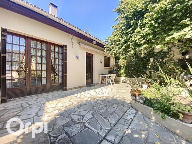Maison 3 pièces 90 m²