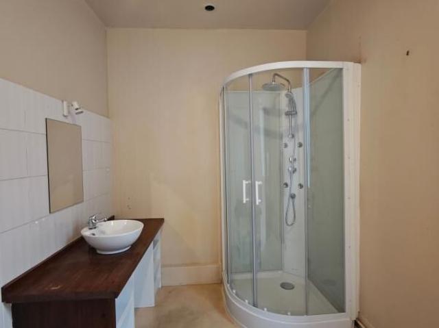 Maison 3 pièces, 90 m² à louer à Mazamet 81200