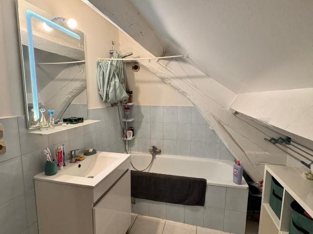Maison 3 pièces, 90 m² à louer à Pringy 77310