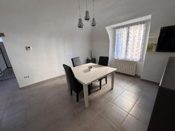Maison 3 pièces, 91 m² à louer à Saint Victor de Malcap 30500