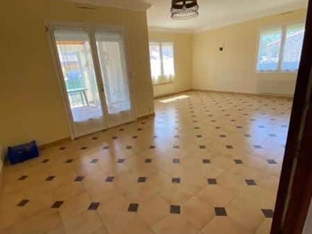 Maison 3 pièces à louer à MILLAS