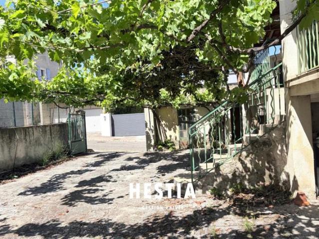 MAISON 3 PIÈCES AVEC GRAND STUDIO EN INDÉPENDANCE + GARAGE EOURES MARSEILLE 11