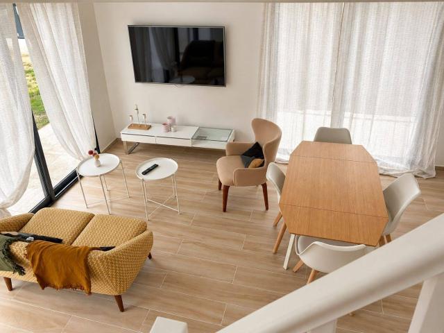 MAISON 3 PIECES AVEC JARDIN ET STATIONNEMENT SECTEUR GABRIEL PER