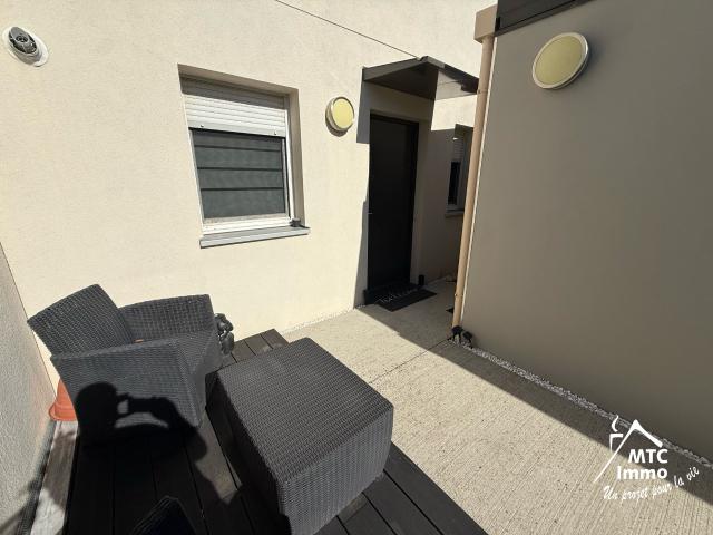 MAISON 3 PIÈCES DE 2015 AVEC JARDIN, TERRASSE COUVERTE ET GARAGE