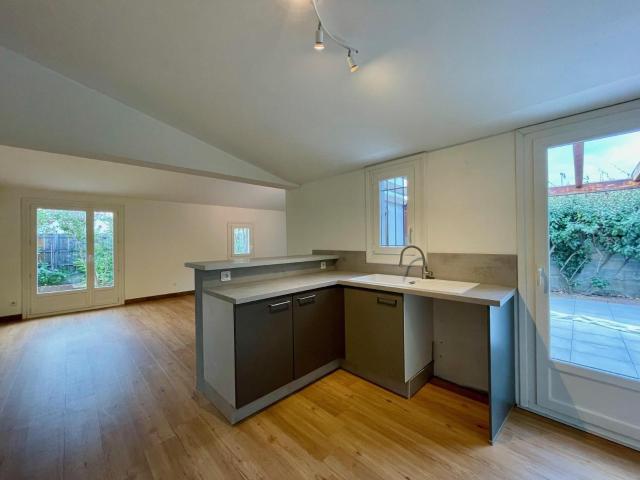 Maison 3 pièces de 74 m² à St esteve