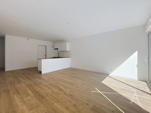 Maison 3 pièces Épône 81.40m² 1350€ à louer