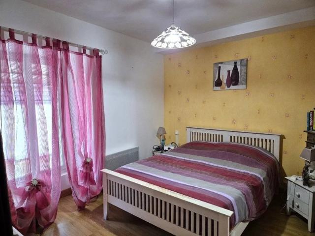 Maison 3 pièces, jardin et dépendances