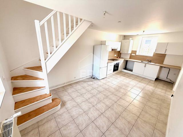 Maison 3 pièces meublée à louer à Marolles sur Seine Réf 1509