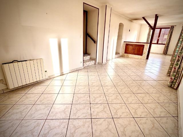 MAISON 104 M2 VILLEFERRY