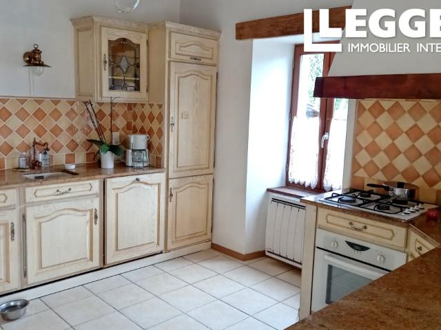 Maison 100 m² 3 chambres 2 salles de bain cuisine salon/salle à manger, bureau Grange, terrain 5187m2