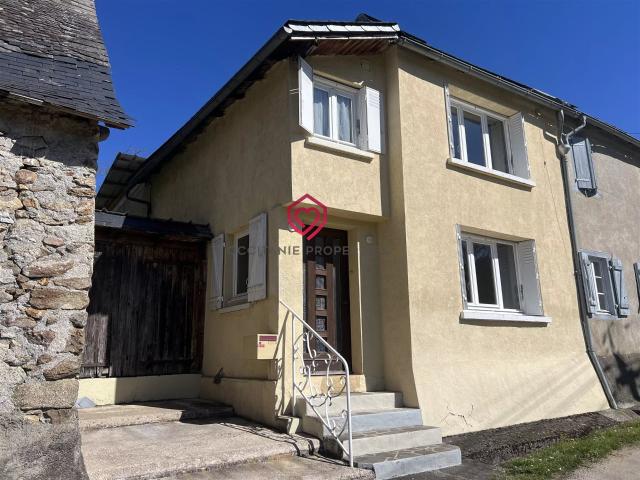 Maison 100m2 avec grange et jardin 100m² Castillon en Couserans