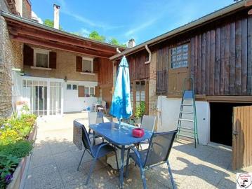 Maison de village 102.16m ²